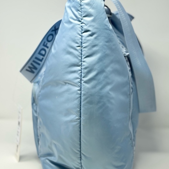 Brand New SEALED Wildfox Blue Puffy Tote Overnight Bag Diaper Beach GREAT GIFT - Picture 5 of 8
